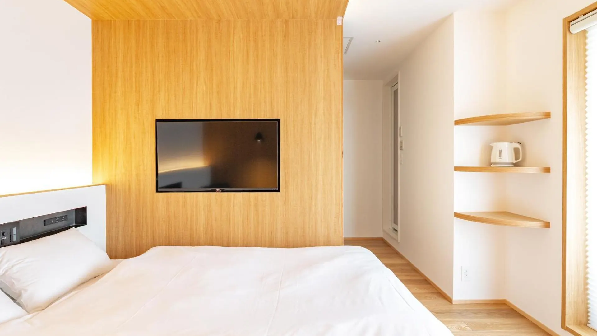 Dash Living Gojo Kiotó 2*,  Japán
