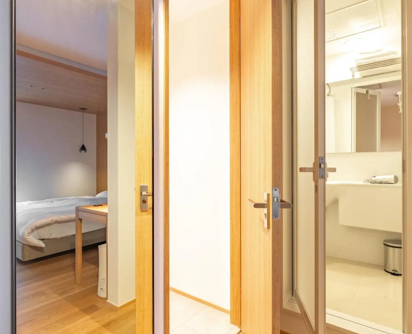Dash Living Gojo Kiotó 2*,  Japán