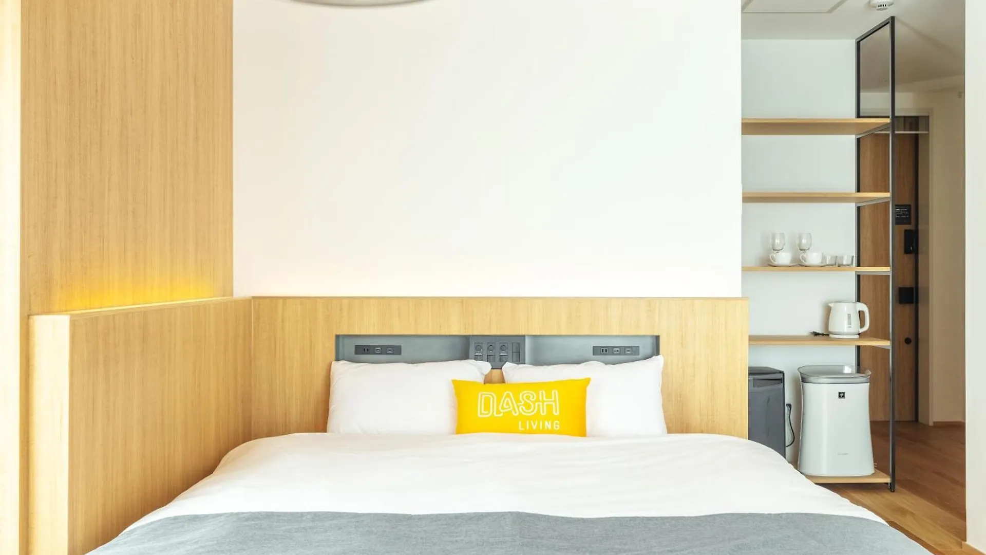 Dash Living Gojo Kyoto 2*,  Japan