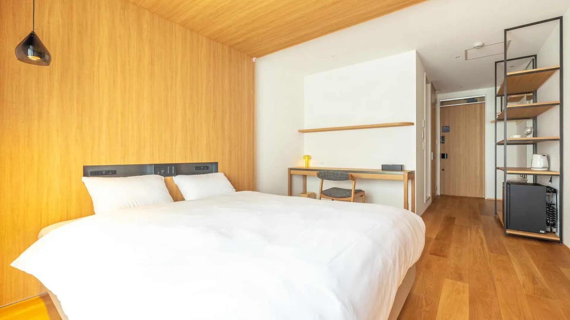 Dash Living Gojo Kiotó 2*,  Japán